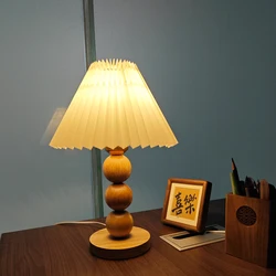 Solid Wood Table Lamp Nordic Vintage Pleated  Bedroom Bedside Desk Reading Decorative Wooden Desk Lamp LED E27 Bulb