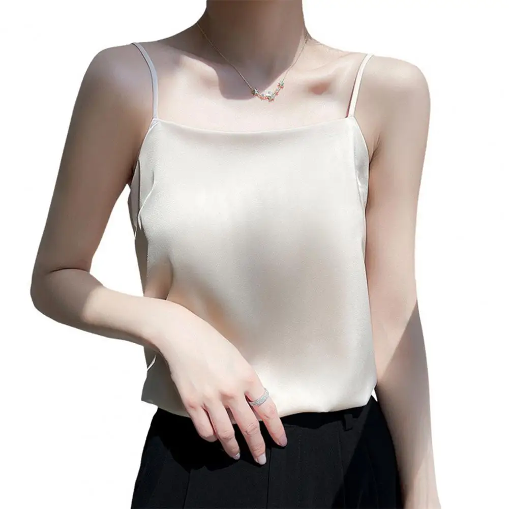 女性スリングベストエレガントなサマータンクトップサテンの質感ルーズフィットソフト弾性生地スリングベスト女性のためのレギュラーフィット
