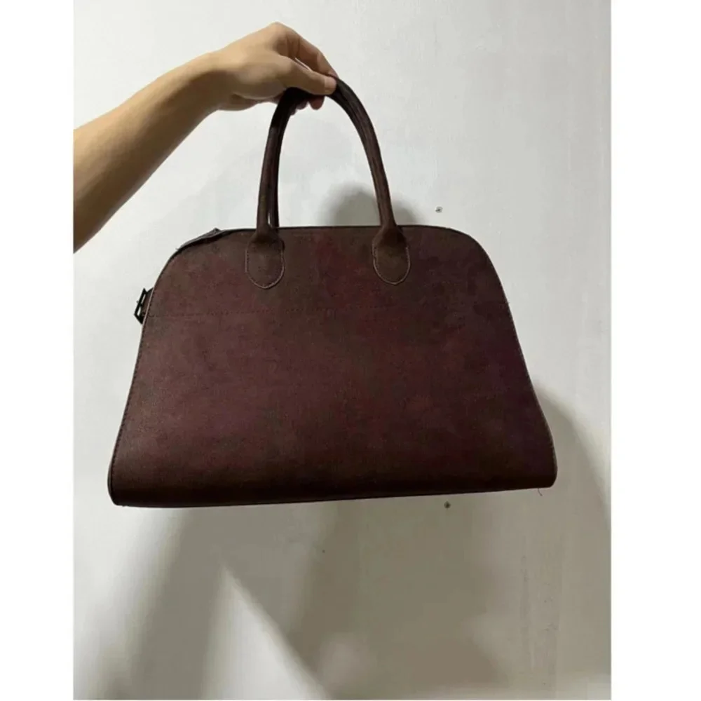 Tote Bag for Women's 2023 New Autumn/Winter Luxury and Unique Design Large Capacity Commuting Handbag