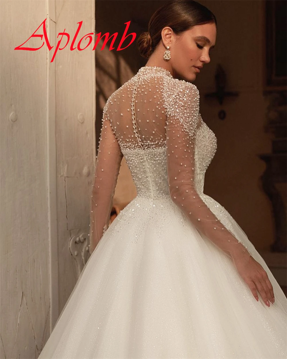 Gaun Pengantin Organza Putih Kustom Gaun Pengantin Lengan Panjang Leher Kru Elegan Gaun Pengantin Kancing Belakang Klasik Vestido De Novia