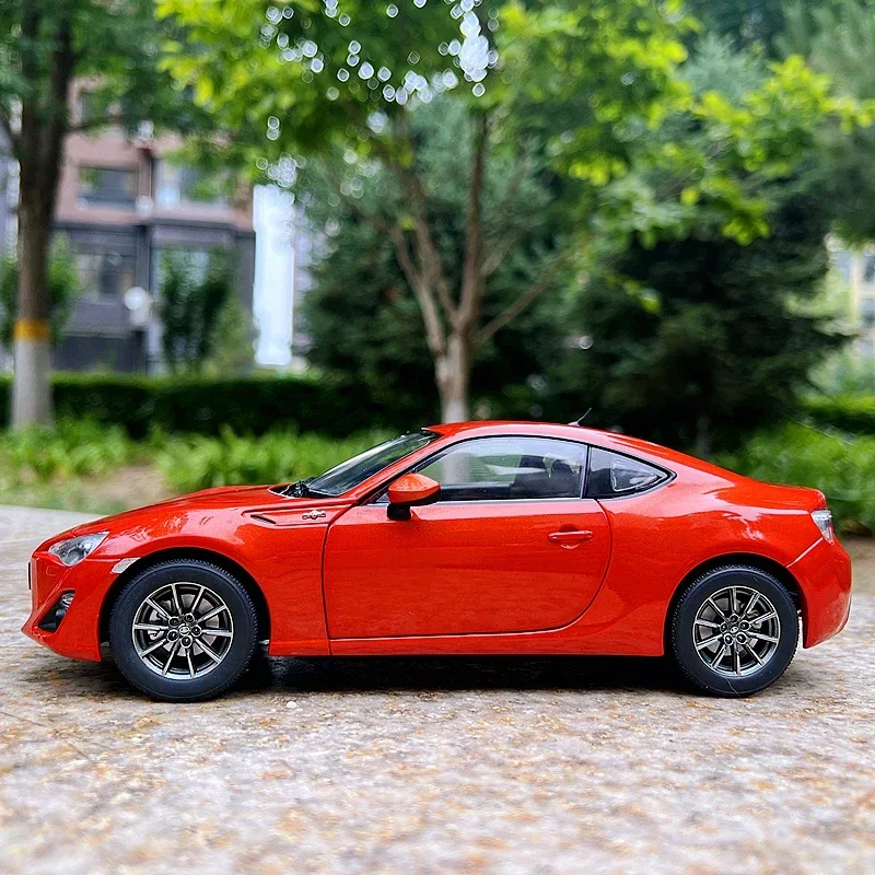 1:18 Scale FOR TOYOTA GT86 GT Alloy Car Model Collection Ornament Souvenir Die Casting Toys