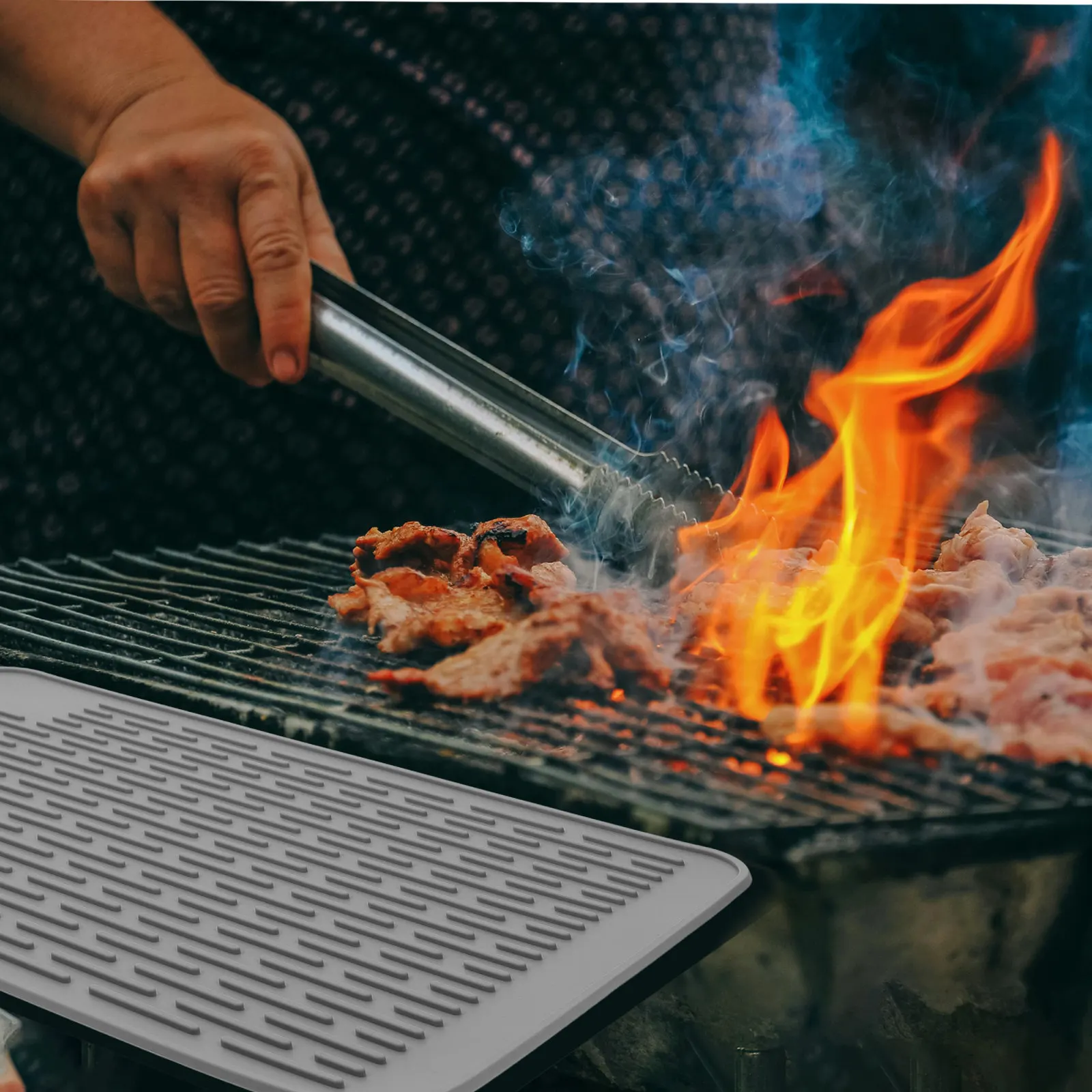 1pc Silicone Grill Mat Multipurpose Non-Stick Bbq Tool Holder Kitchen Countertop Protector Outdoor Grilling Accessories view 4