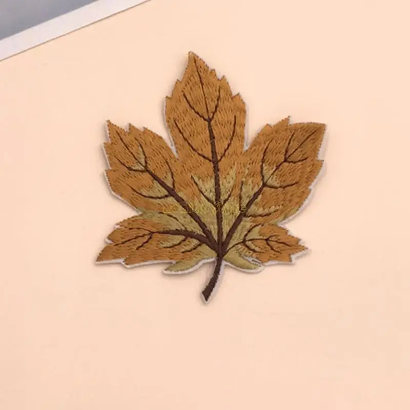 

31BF 9Pcs Multicolor Maple Leaf Sew/Iron On Appliques Embroidery Patches DIY Badge