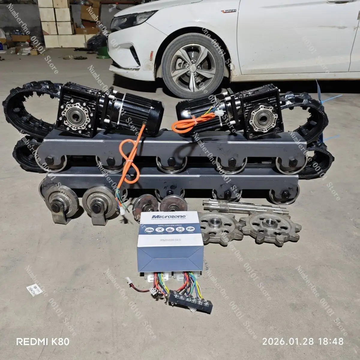 New style crawler walking assembly restoration electric remote control lawn mower and pesticide machine neutral type complete se