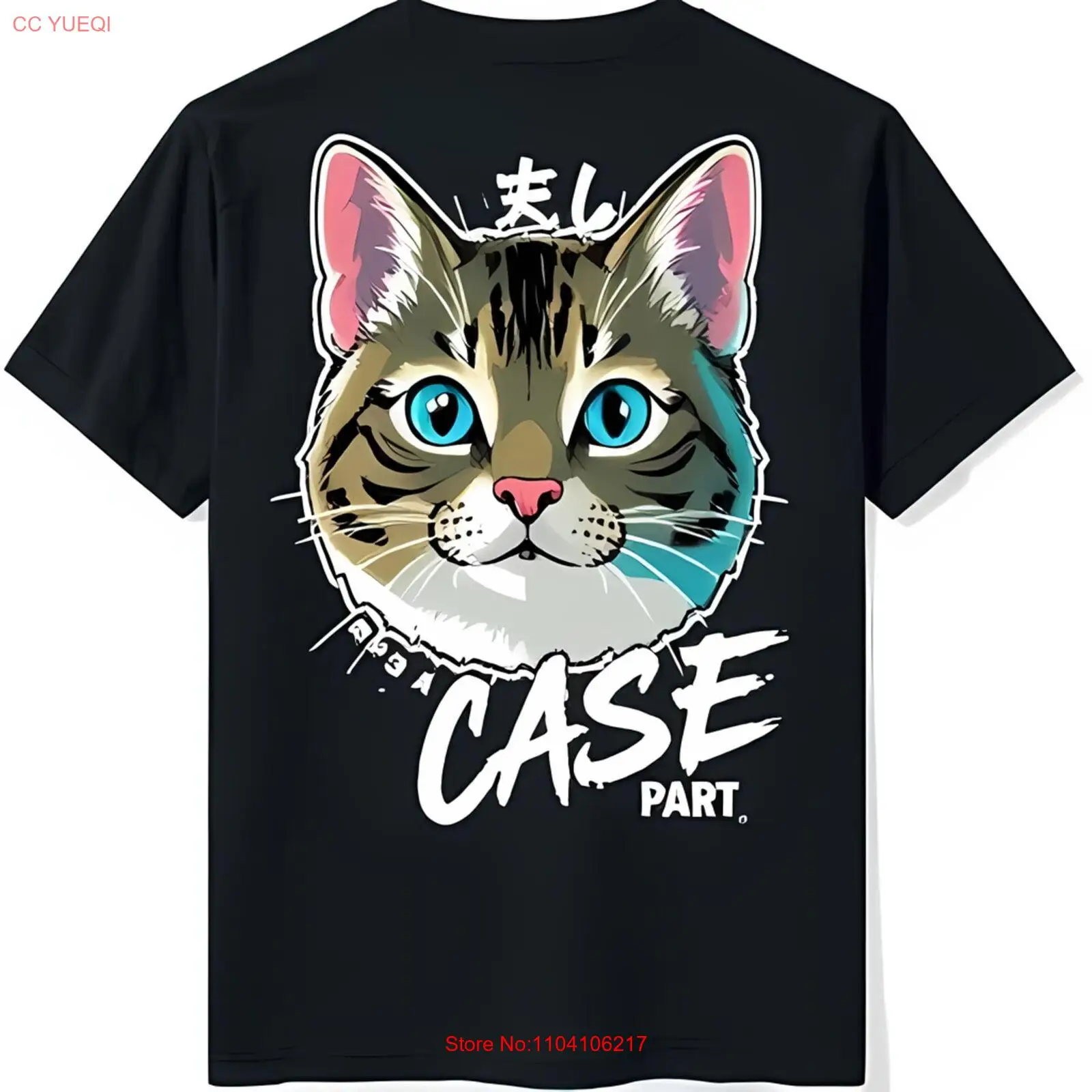 

Черная футболка с милым мультяшным котом и голубыми глазами и японскими персонажами