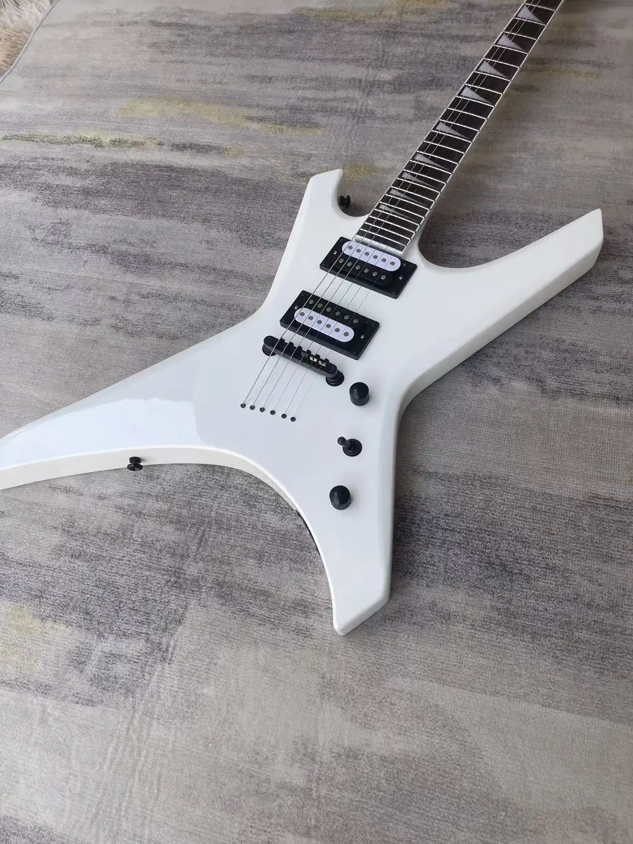 Gloss White Sharp X Shape Electric Guitar Dual Passive Humbucker Pickups Black Hardware Thrash Metal Guitar Free Shipping