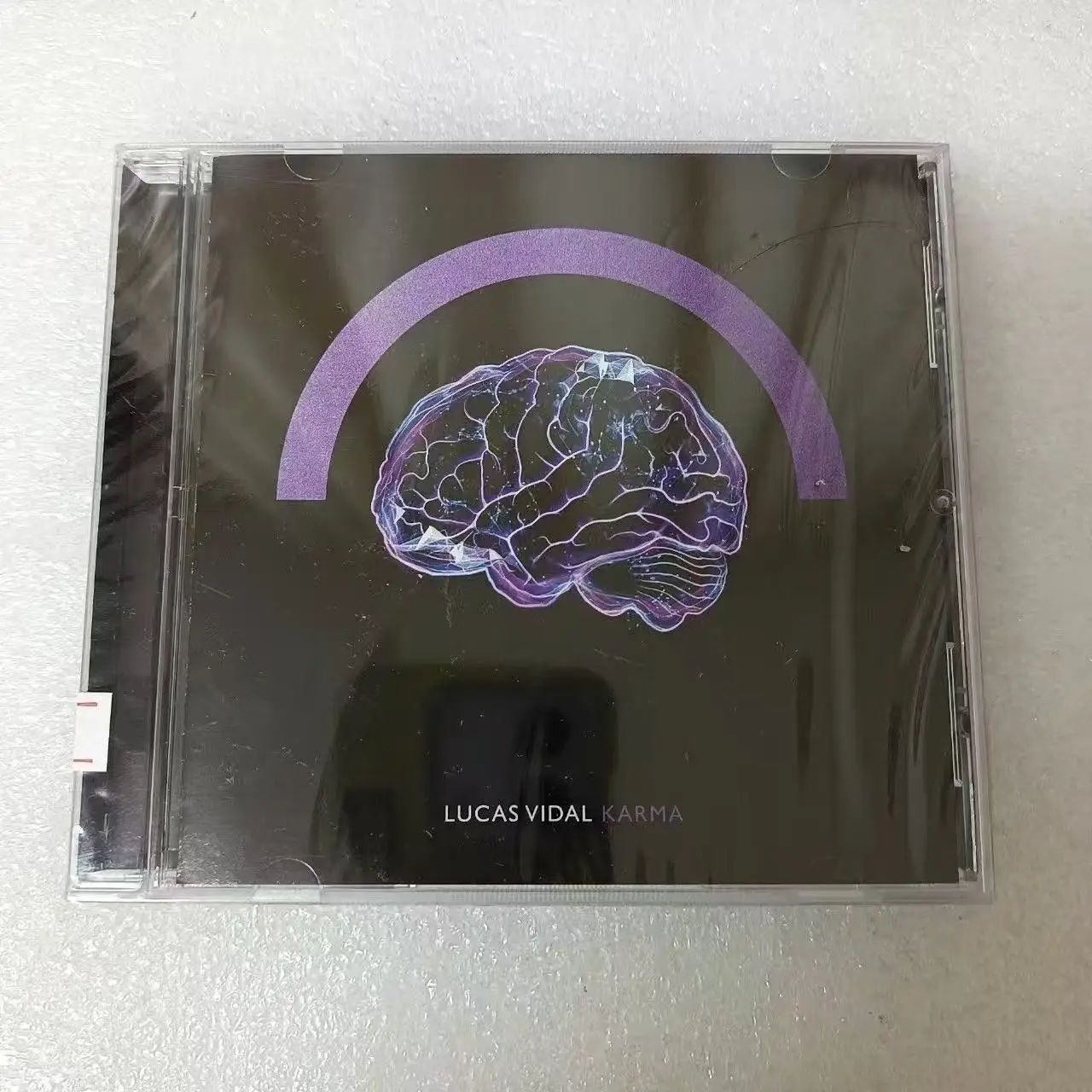 

Электронная музыка Lucas Vidal Karma, американская версия, музыкальный компакт-диск, альбом, музыкальная запись, косплей, Walkman, автомобильный саундтрек, коробка для вечеринки, музыка