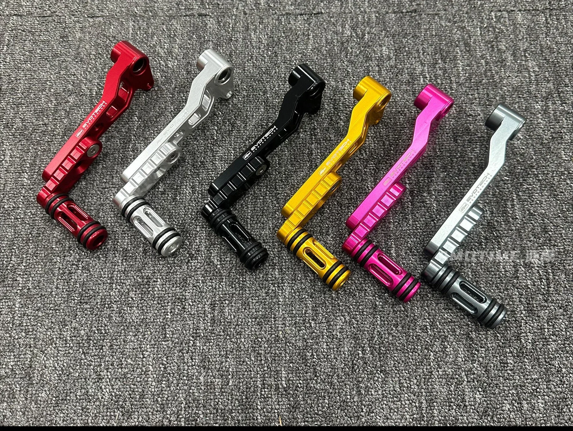 

Amos modification is suitable for Suzuki GSX250R adjustable gear lever DL250 extended gear hanging DR300 gear lever