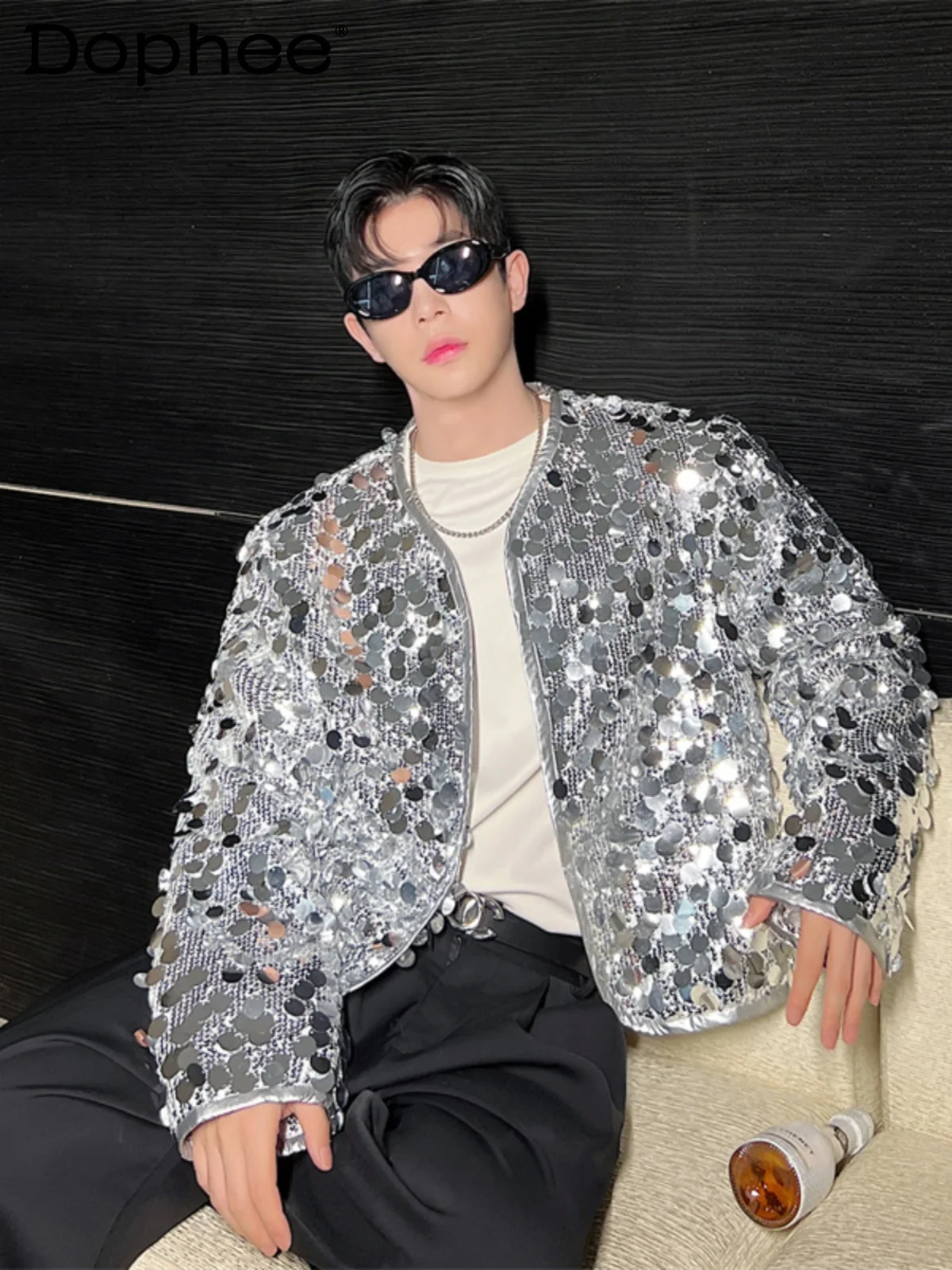 

2024 New Men's Jackets Sequined Solid Color Trendy Male Jacket High Street Men Handsome Short Shiny Long Sleeve Round Neck Coat