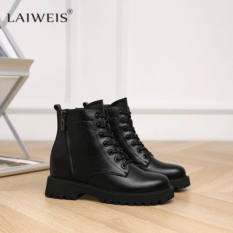 

Genuine Leather Boots Female 2024 Winter Warm Platform Short Boots Waterproof Soft Leather Cotton Flat Shoes Snow Boots Women 40