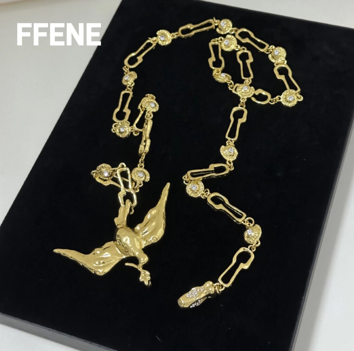 

French retro light luxury peace dove olive branch necklace simple fashion temperament waist chain multi-purpose accessory