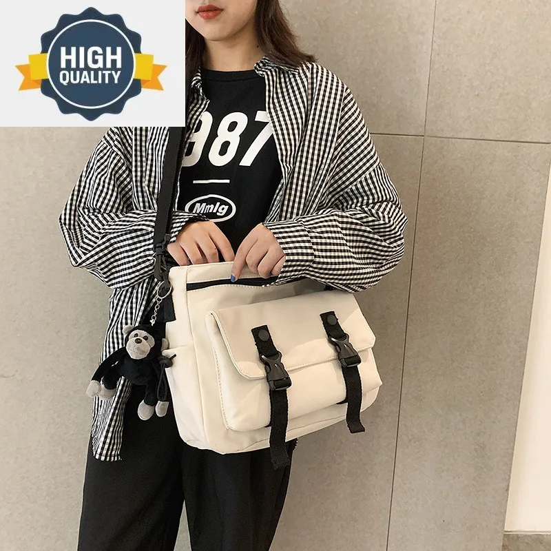 

Kong-style Simpleandlarge-capacity Hong schoolbag for young Korean tide shoulder messenger bag leisure travel