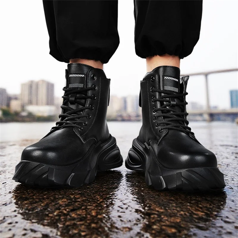 

New Thick-soled Men's Flat Mid-top Fashionable Leather Workwear Trendy Outdoor Motorcycle Casual Large-sized Outdoor Shoes