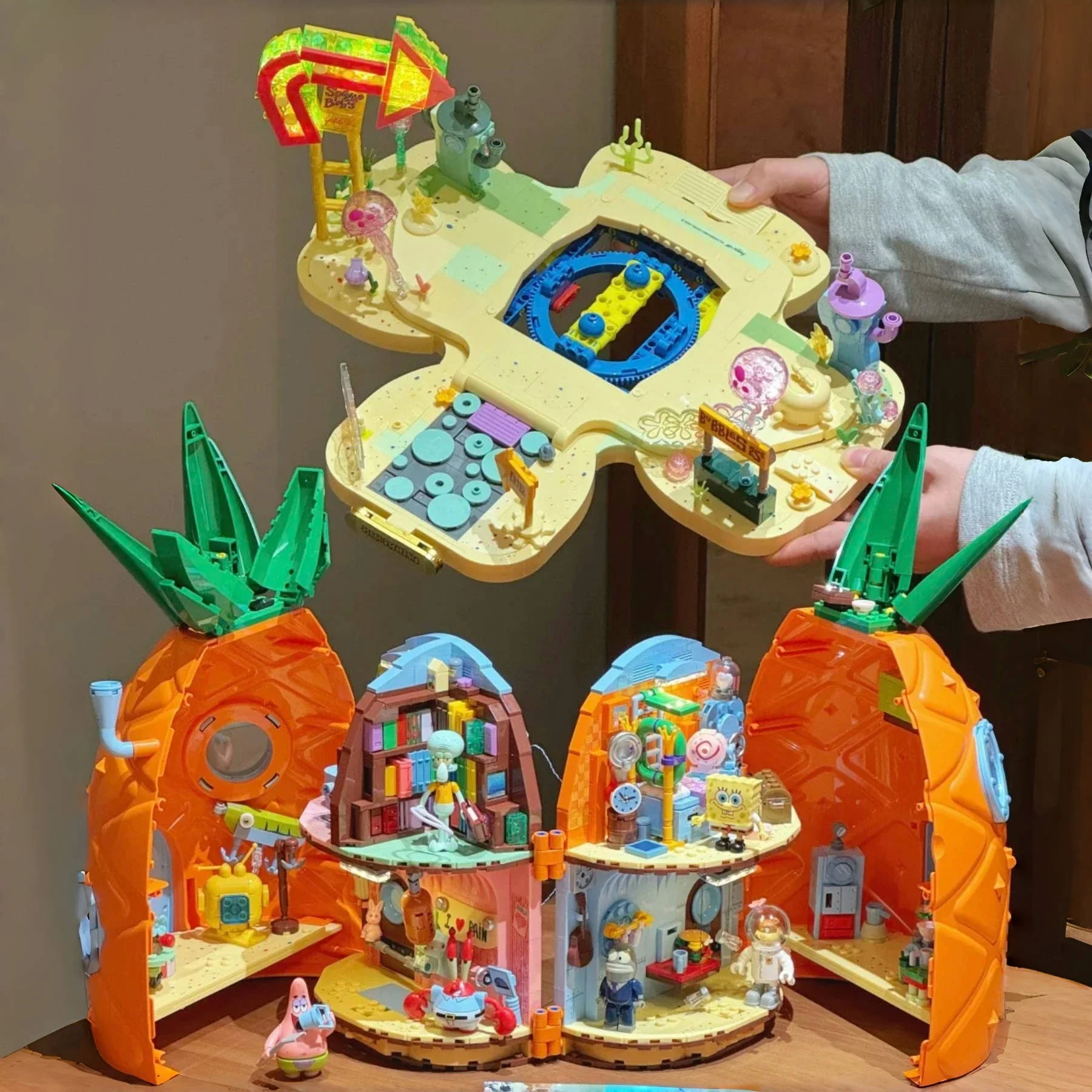 SpongeBob SquarePants Series Building Blocks Pineapple House Flagship Models Educational Puzzle Toy Model Ornament Gift