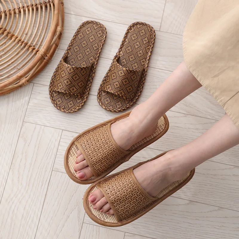 

2026 Unisex Bamboo Rattan Woven Slippers Thick Sole Indoor Breathable Non Slip Household Four Seasons Home Shoes