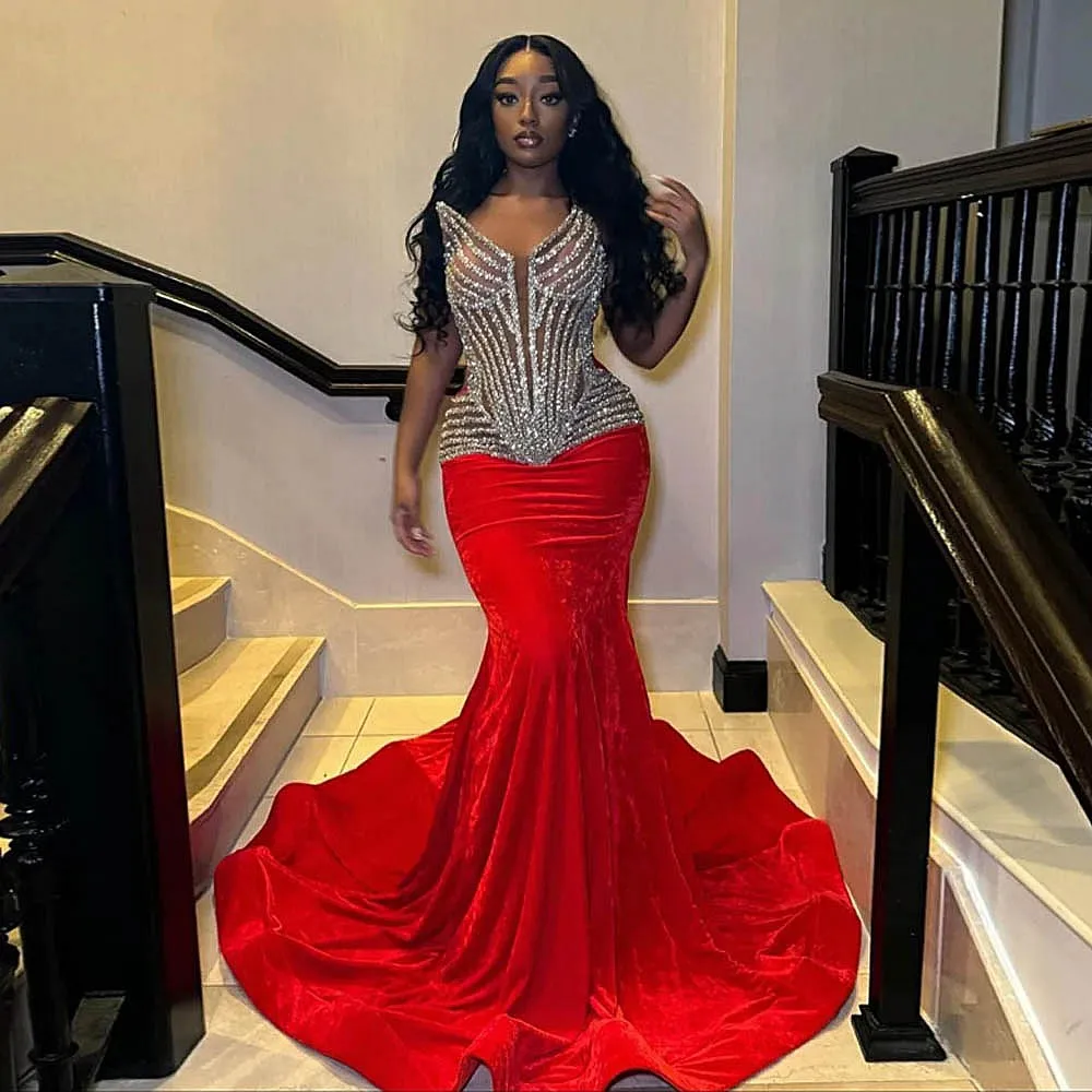 Pretty Mermaid Prom Dresses Major Beads Crystals Aso Ebi Evening Dress Long Velvet Red Holiday Gowns Wedding Reception Dress