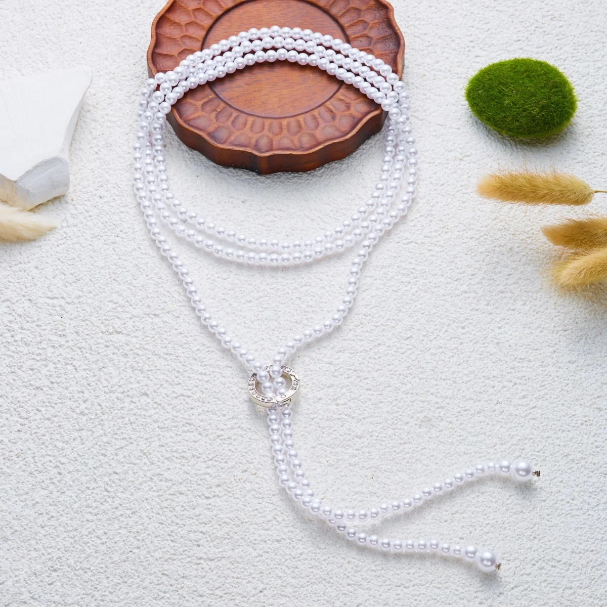 Elegante französische weiße lange Halskette mit kleinen künstlichen Perlen für Damen, Strass-Kreis, verschiedene Tragevarianten, Pulloverkette, Schmuck – Detail 24