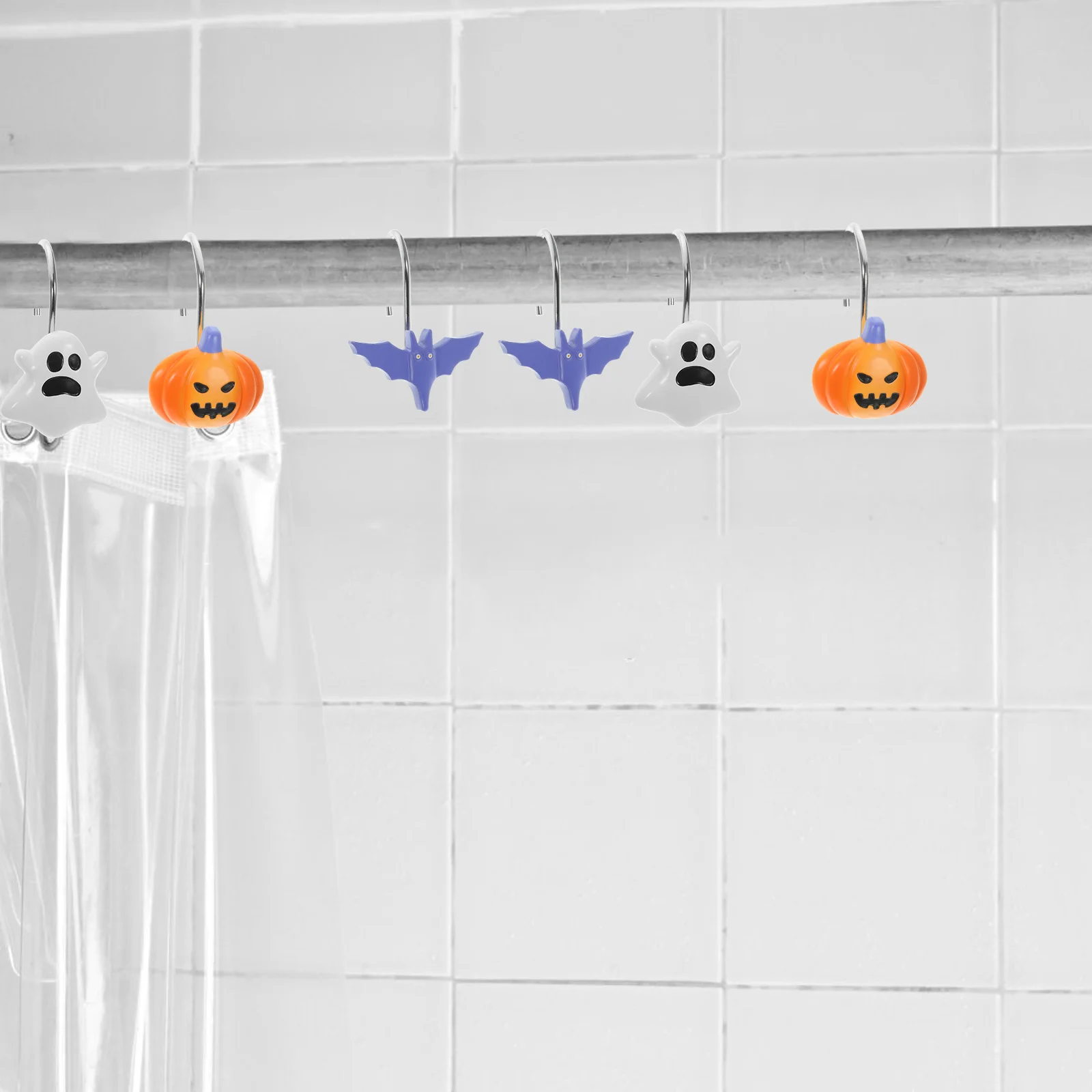 

12pcs Halloween Resin Shower Curtain Hooks Rings for Drapes Decorative Bathroom Accessories Bat Pumpkin Ghost Design Easy
