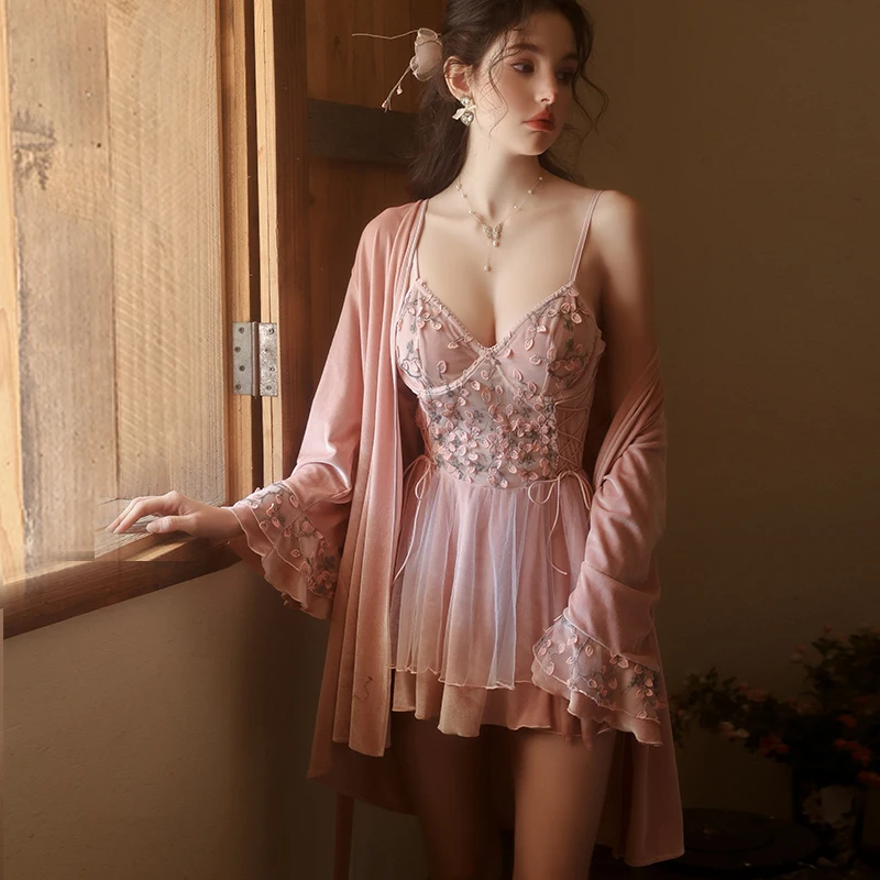 مجموعة ملابس نوم نسائية بمقاسات كبيرة: قميص نوم بوش أب من Underwire + رداء، ملابس منزلية ناعمة للنوم المريح