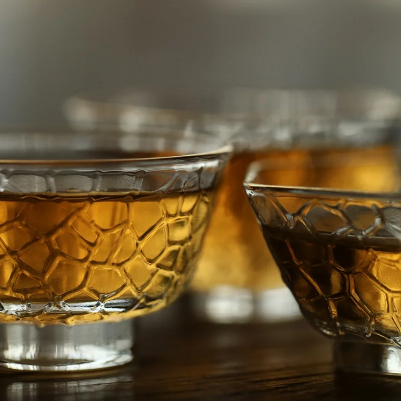 ★Jingdezhen Glass Scented Tea Cup Small Water Cup Tea Cup Kung Fu Tea Set Transparent Heat Resistant Gold Rim Hammered round Cup