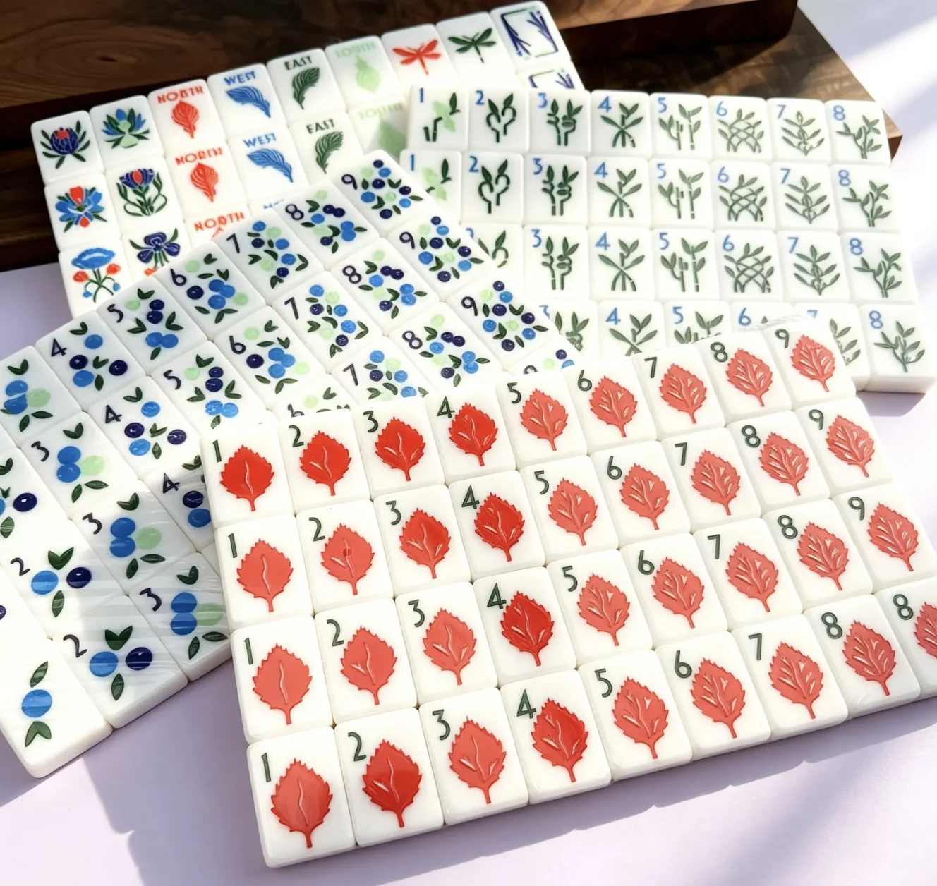 Ceramic White Acrylic American Mahjong Set 160 Tiles 36mm Floral Leaf Pattern Mahjong Tiles Hand Painted Carved Mahjong