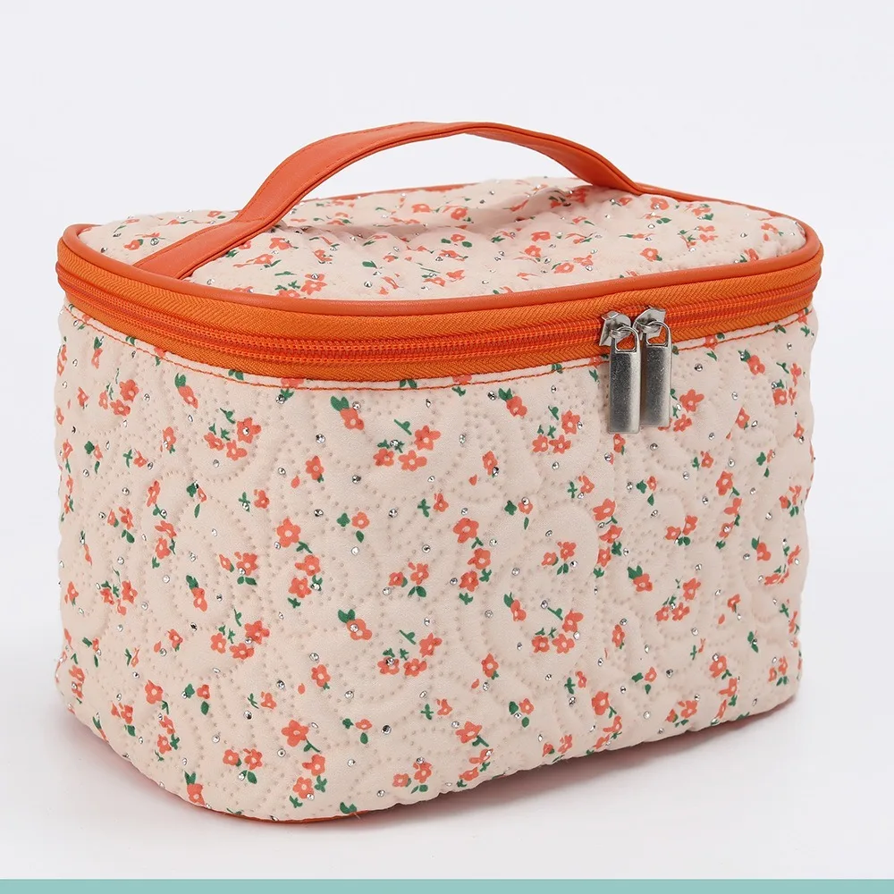 

Симпатичная вместительная косметичка с мультяшным принтом в корейском стиле, дорожная сумка для хранения косметики