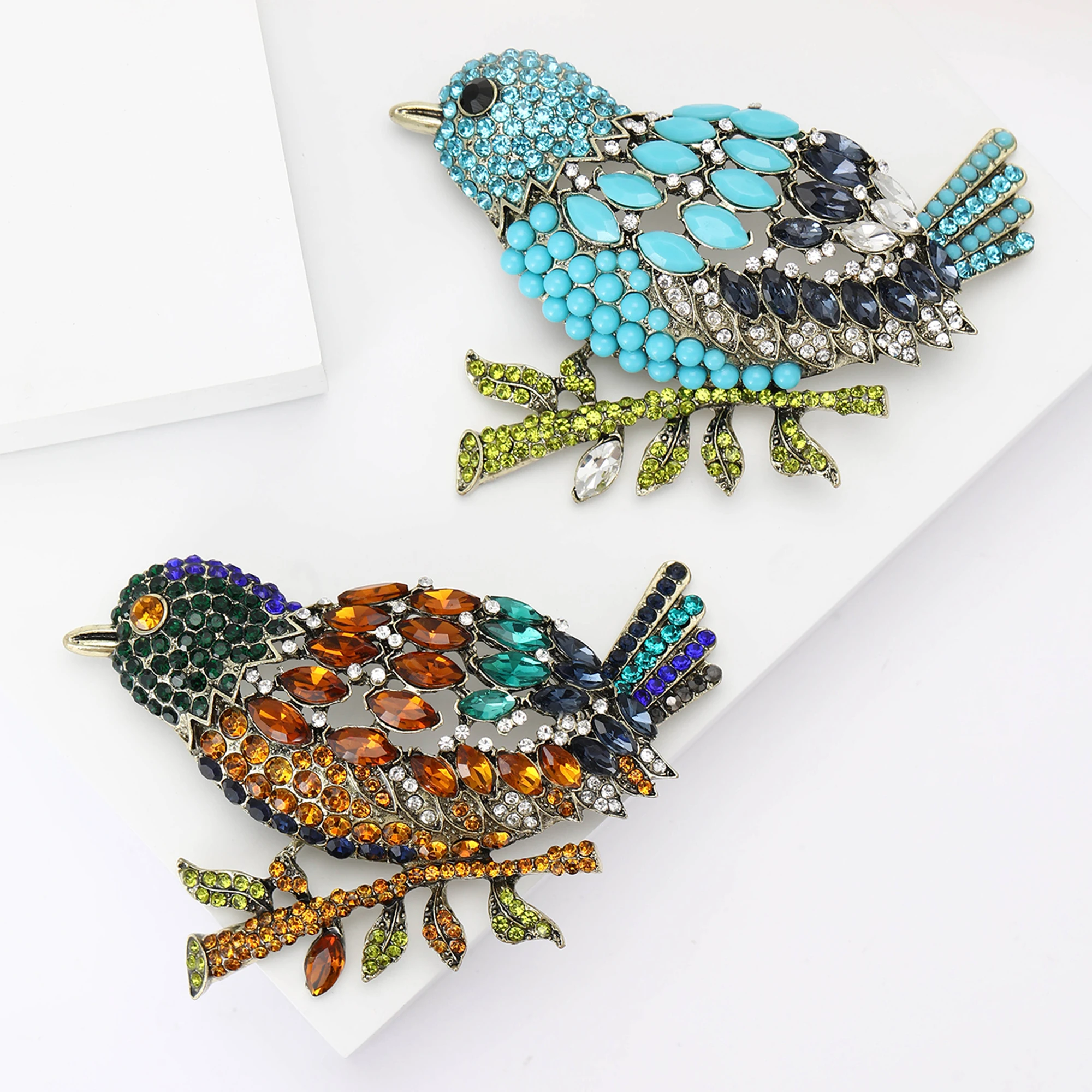 Rhinestone Heavy Industry Sparrow Brooch for Women Unisex Glass Bird Animal Pin Banquet Party Backpack Gifts Jewelry Accessories