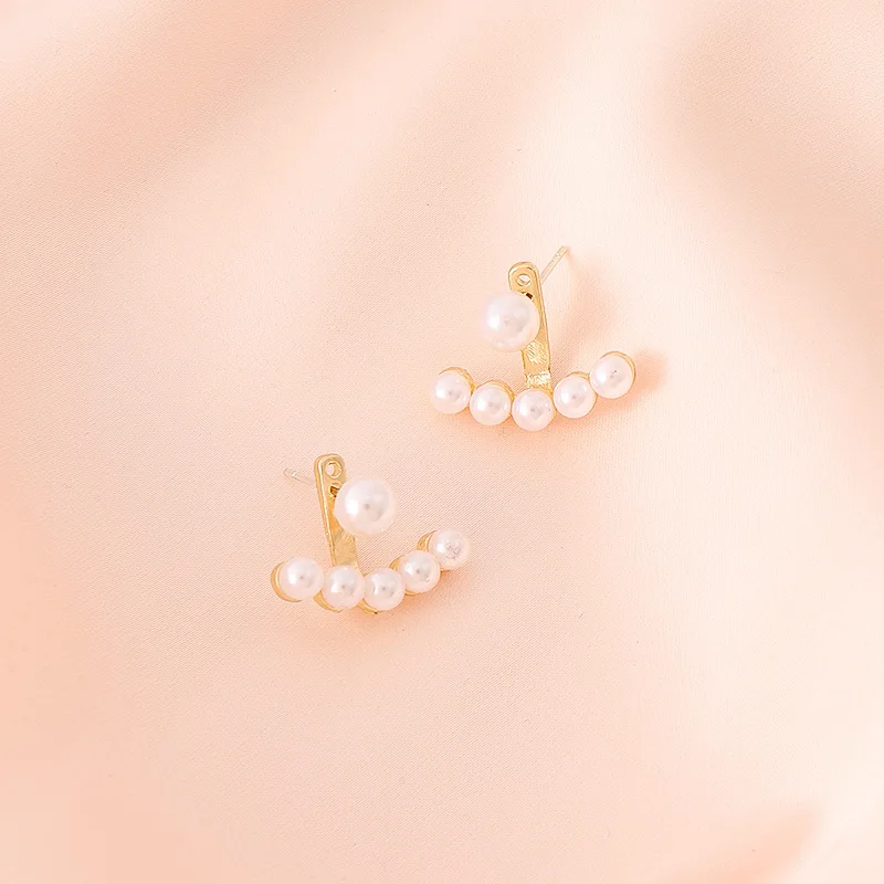 Trend Pearl Earrings Women Classic Elegant Gold Color Drop Earrings Retro Creative Party Jewelry Stud Earrings