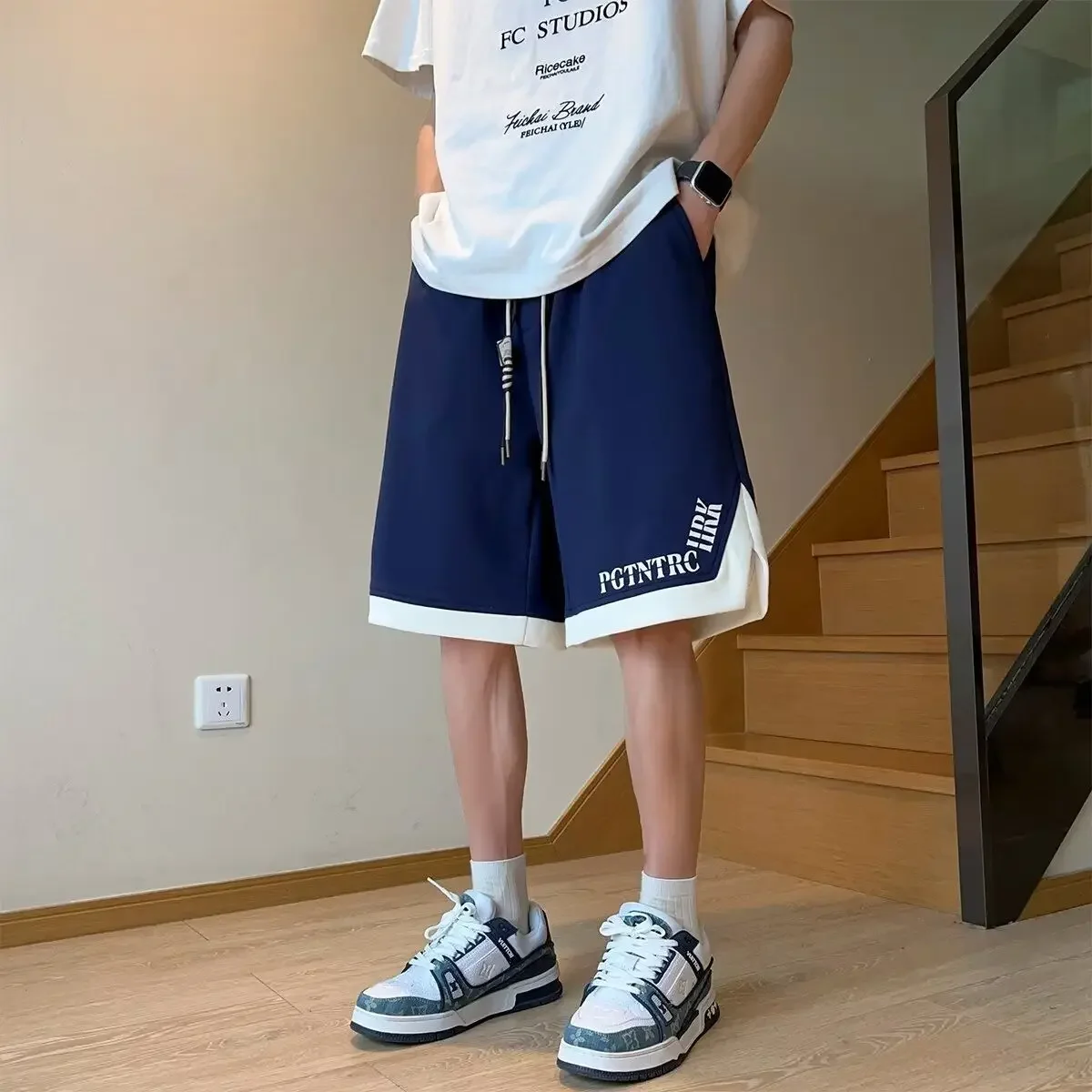 

Синие спортивные свободные мужские шорты на шнурке с карманами, широкие мешковатые винтажные популярные предложения, персонализированные мужские короткие брюки