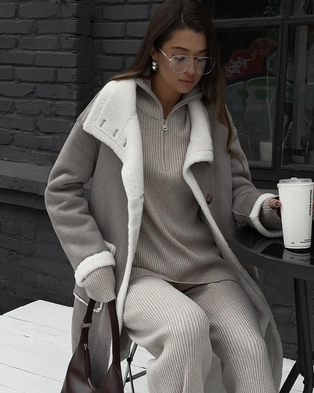 Gray Stitching Lambswool Faux Leather Long Coat Women Lapel Big Pockets Single Breasted Thick Warm Lady Coats Fashion Overcoat