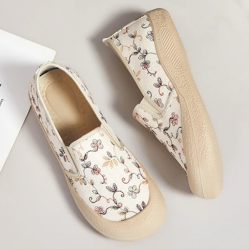 

​2024 Women's Slip-On Shoes Breathable Mesh Flat Sole Lightweight Moms Walking Casual Fitness Outdoor Comfort Fit​