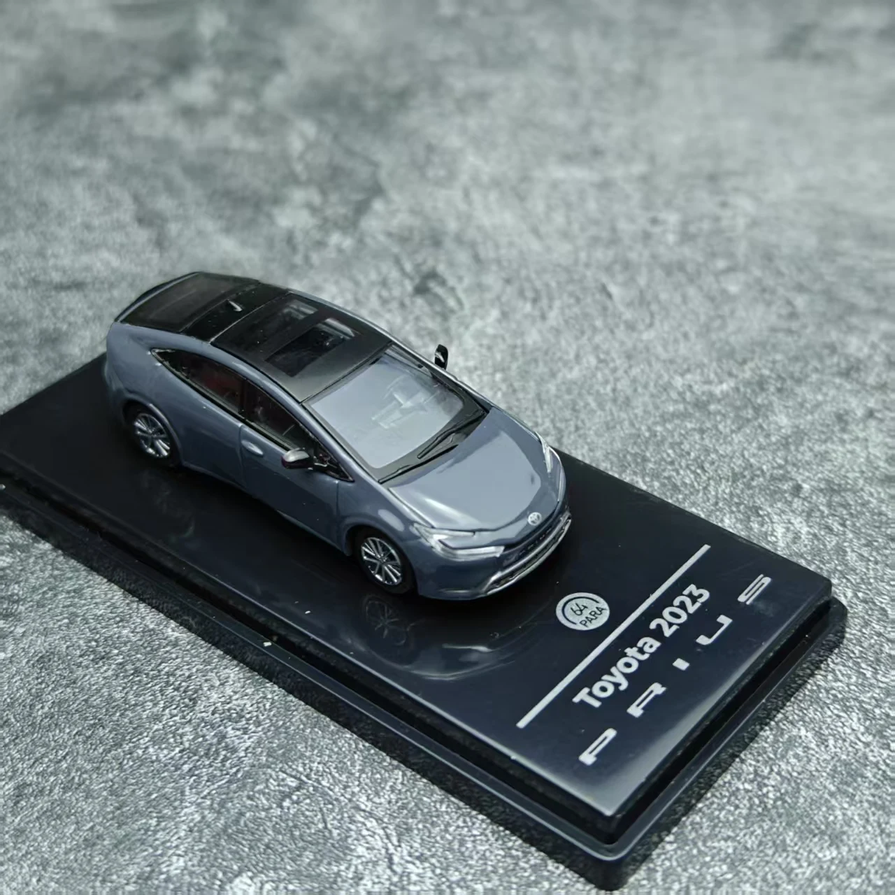 

PARA 1:64 Prius XW60 2023, легкосплавный автомобиль, литье под давлением и игрушечный транспорт, модель автомобиля, миниатюрная масштабная модель автомобиля для детей