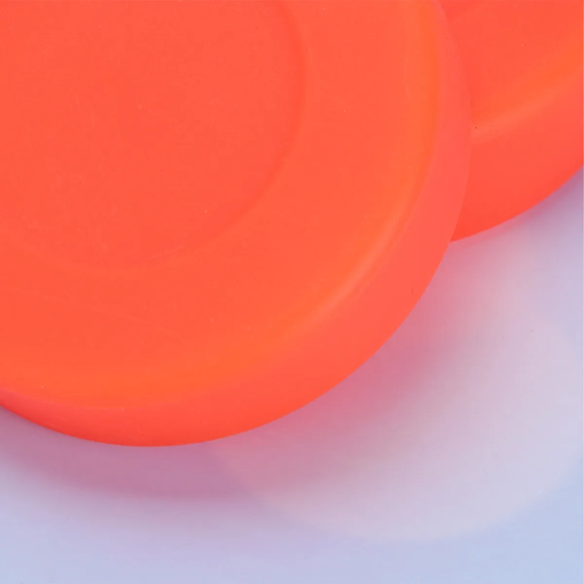 12Pcs Ice Hockey Pucks Low Bounce Rubber Solid Hardness Street Roller Hockey Balls Sports Supplies for Practice Game