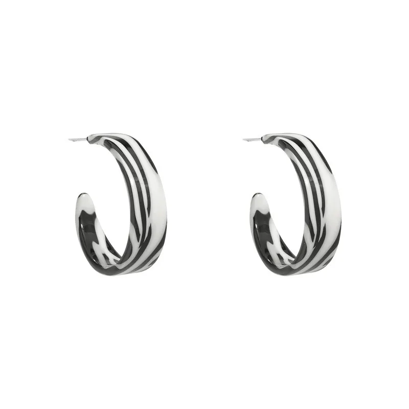 New Korea Zebra Stripes Geometric C-shaped Hoop Earring Retro Trendy Resin Acrylic Stud Earrings For Women Party Jewelry Gifts