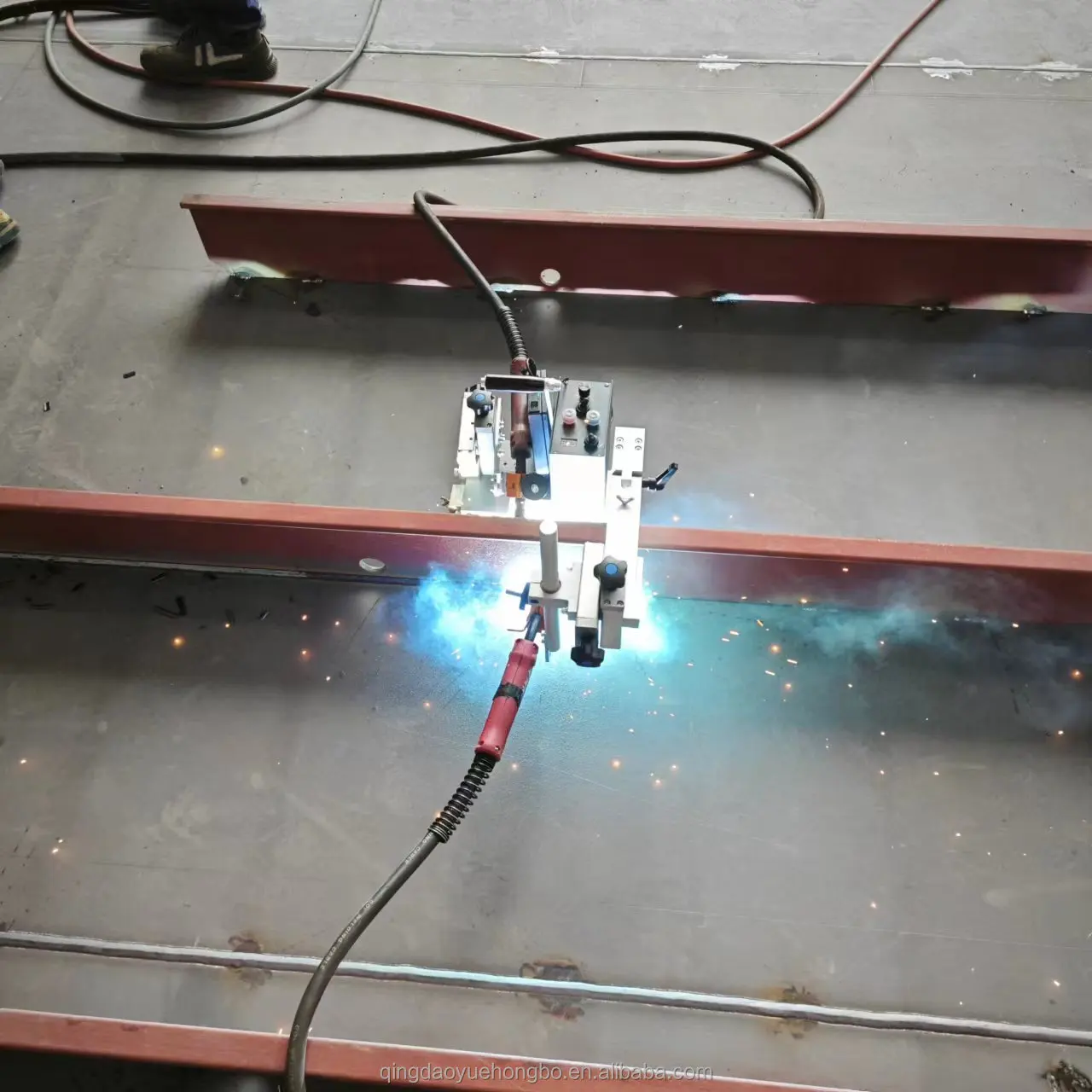 New Double-sided Automatic MIG Welding Robot Tractor High-Speed Straight Seam Welding Portable Double-guns Limit Stop KA-H4