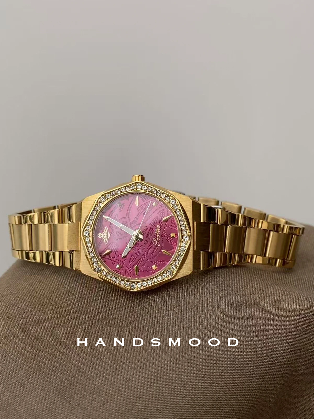 ساعة سلسلة نسائية جديدة ذات قرص كبير وأنيقة ومتطورة؛ ساعة يد فريدة وعصرية للنساء؛ هدية مثالية. #1