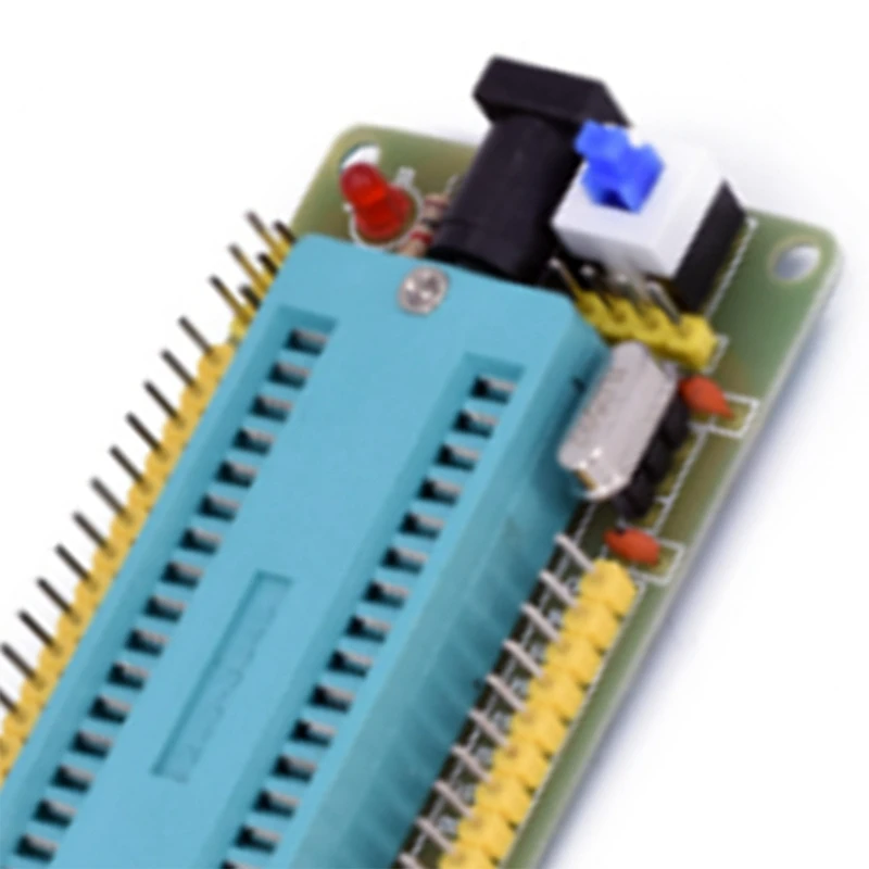 ABFT-51 Avr Mcu الحد الأدنى لوحة النظام مجلس التنمية لوحة تعليمية Stc الحد الأدنى لوحة النظام مبرمج متحكم صغير