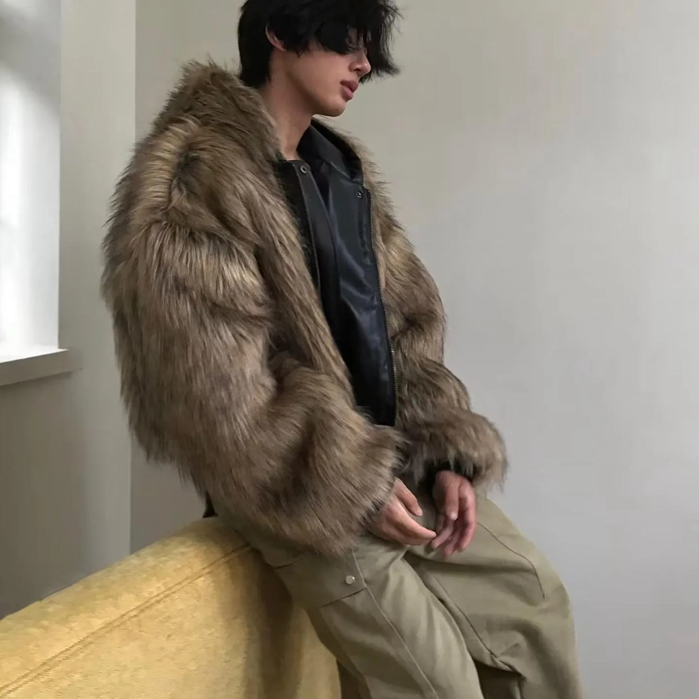 

New Winter Warm High-end and Fashionable PU Leather Jacket for Men with Fur Leather One-piece Imitation Thick Fur Coat Trendy