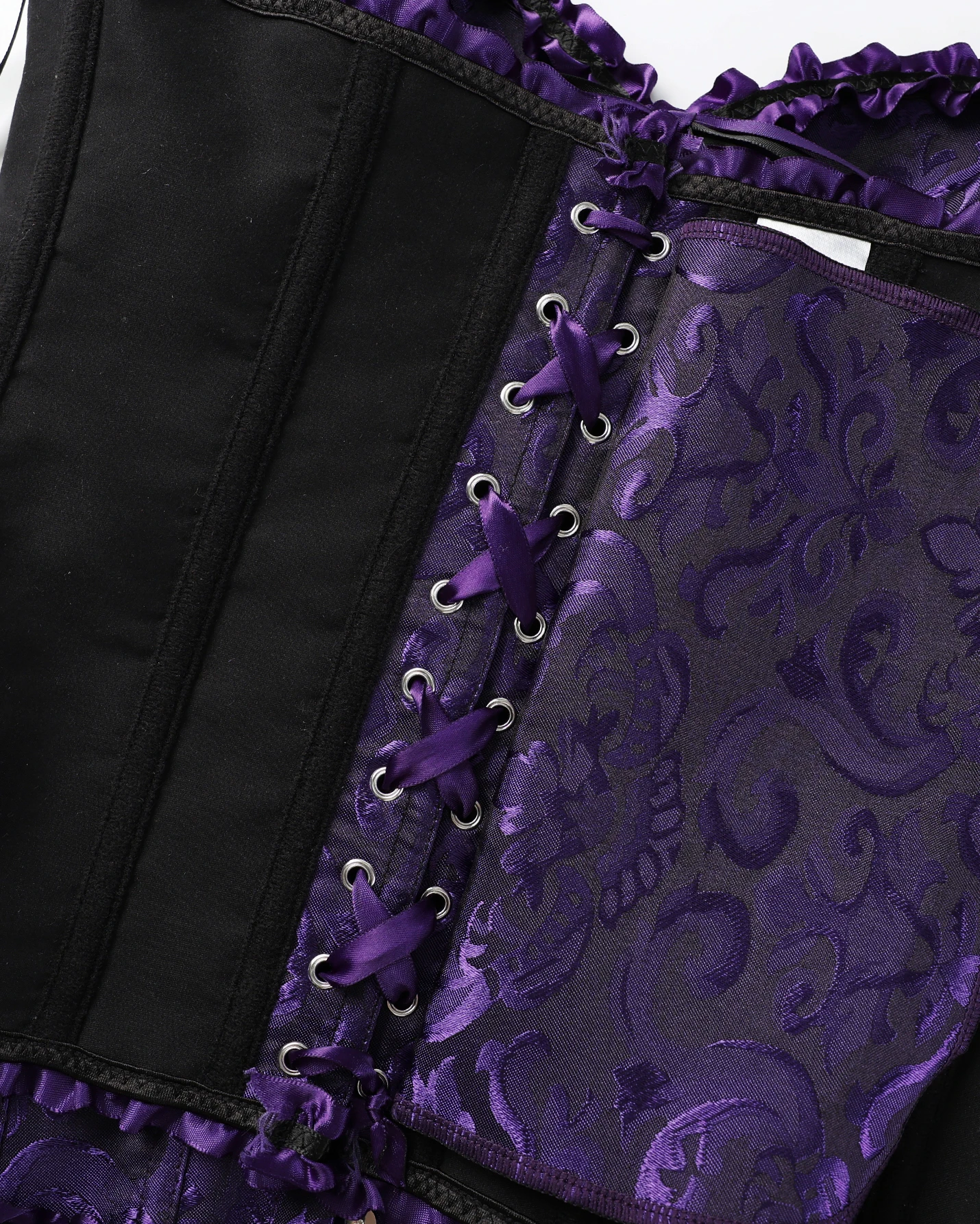 العروس مشد الأسود والأرجواني هي مشد فستان، والنساء تشكيل الجزء العلوي