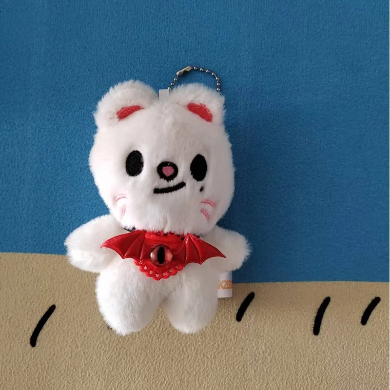 جديد SKZ الكورية موجة StrayKids أفخم دمية المفاتيح فانغ كان لي Longfu نفس الكرتون الطرفية أفخم دمية لعبة قلادة مروحة هدية