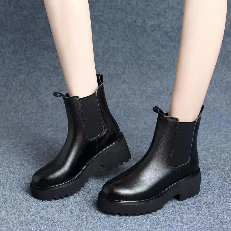 Soft Leather Motorcycle Boots Single  Thick Bottom Chimney  Chelsea  Short  Fashion Mid-tube Women Shoes