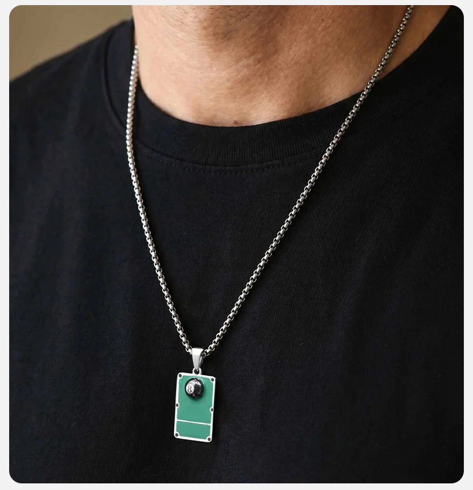 Vnox Edelstahl Billard 8-Ball Anhänger Halskette für Männer, Grüner Billardtisch Quadratischer Anhänger mit Kette Hip-Hop Sport Schmuck Geschenk – Detail 3
