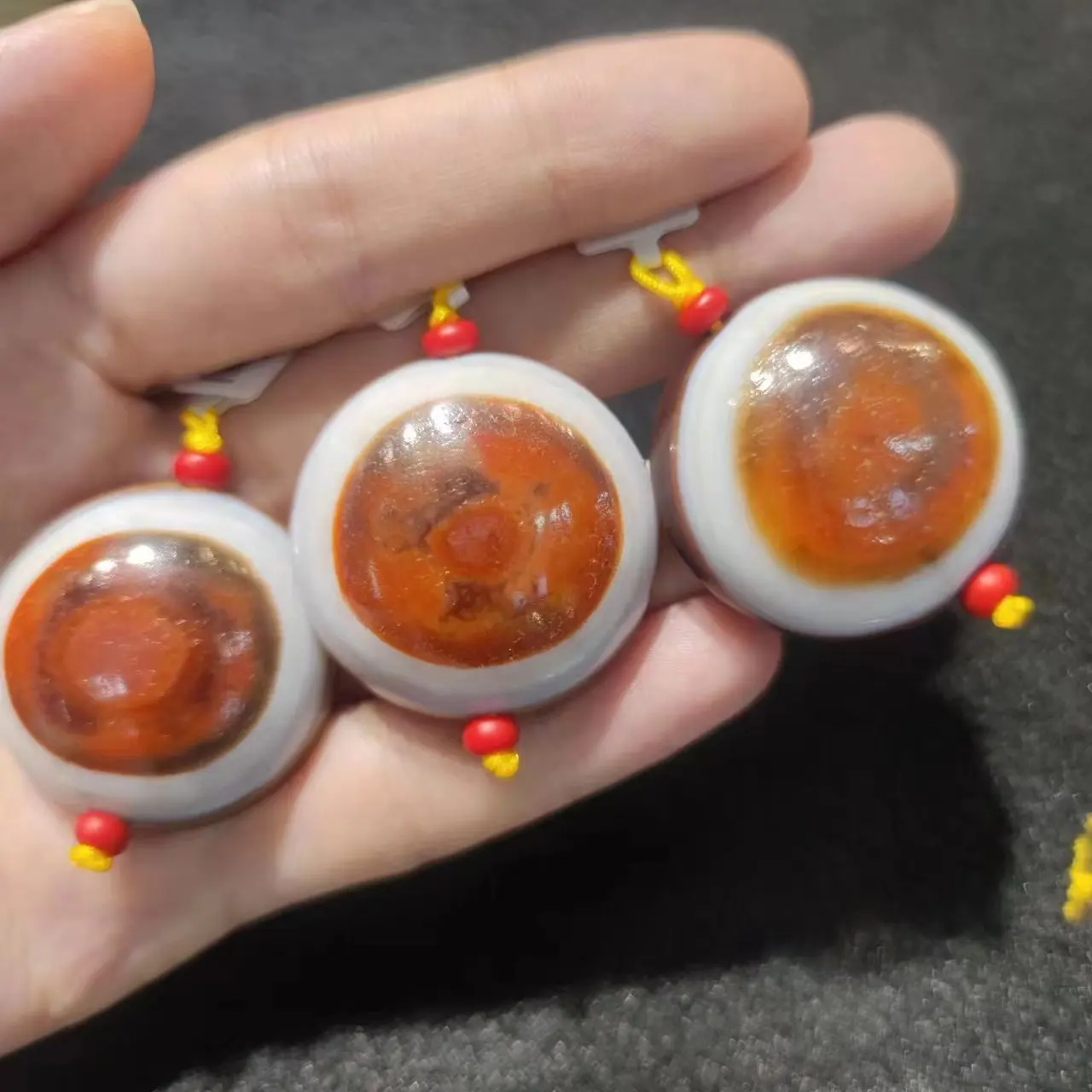 1pcs/lot natural agate traditional old craftsmanship sheep's eye board red Weathering lines Good taste Collectible Handmade bead