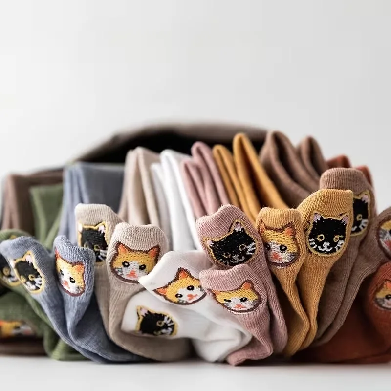 Spring Summer New Product Women Small Ears 3D Embroidery Cartoon Cat Cotton Short Socks Low Cut Shallow Mouth Ins Cute Socks