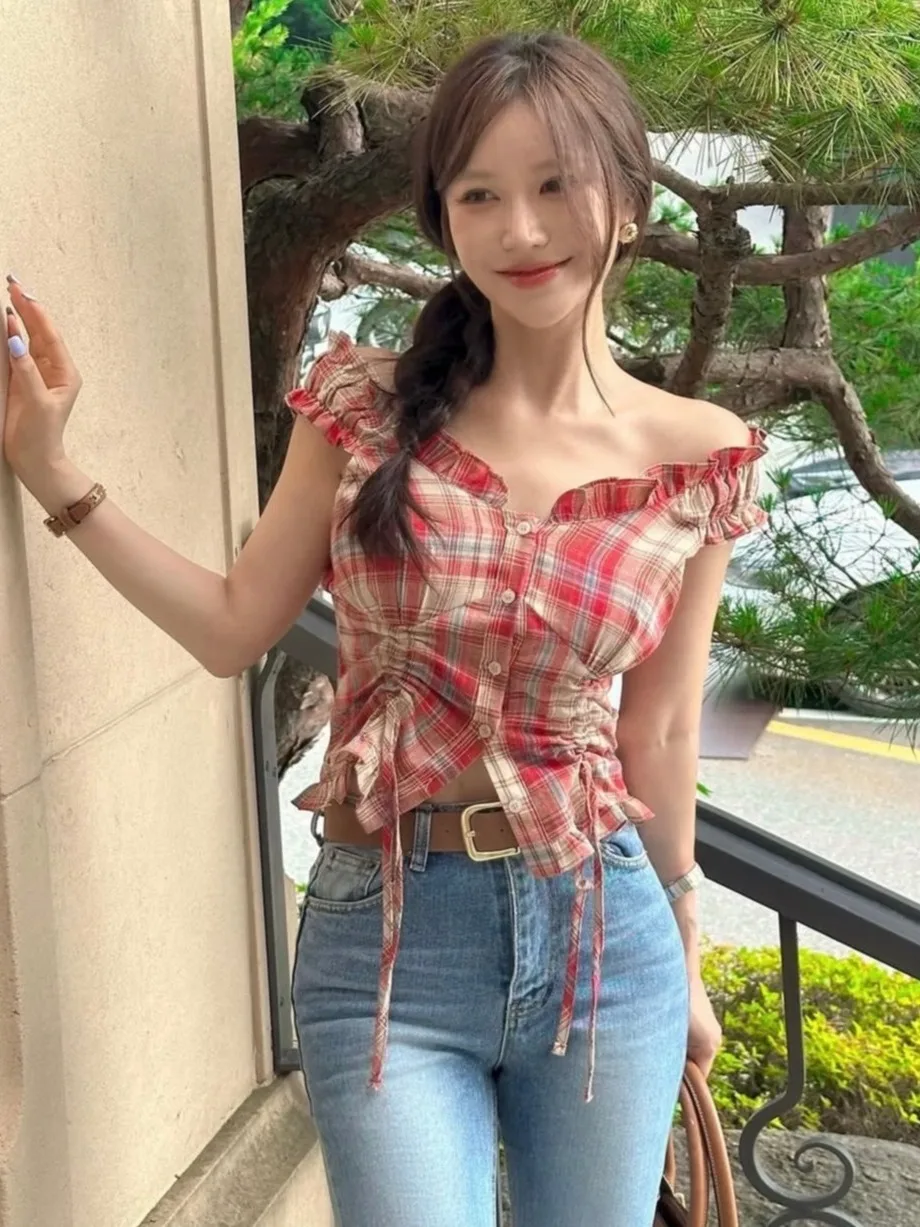 여름 신상 순수한 매력 오프숄더 드로스트링 반팔 여성 셔츠 한국 스타일 달콤한 레이스 트림 출퇴근룩 하이웨이스트