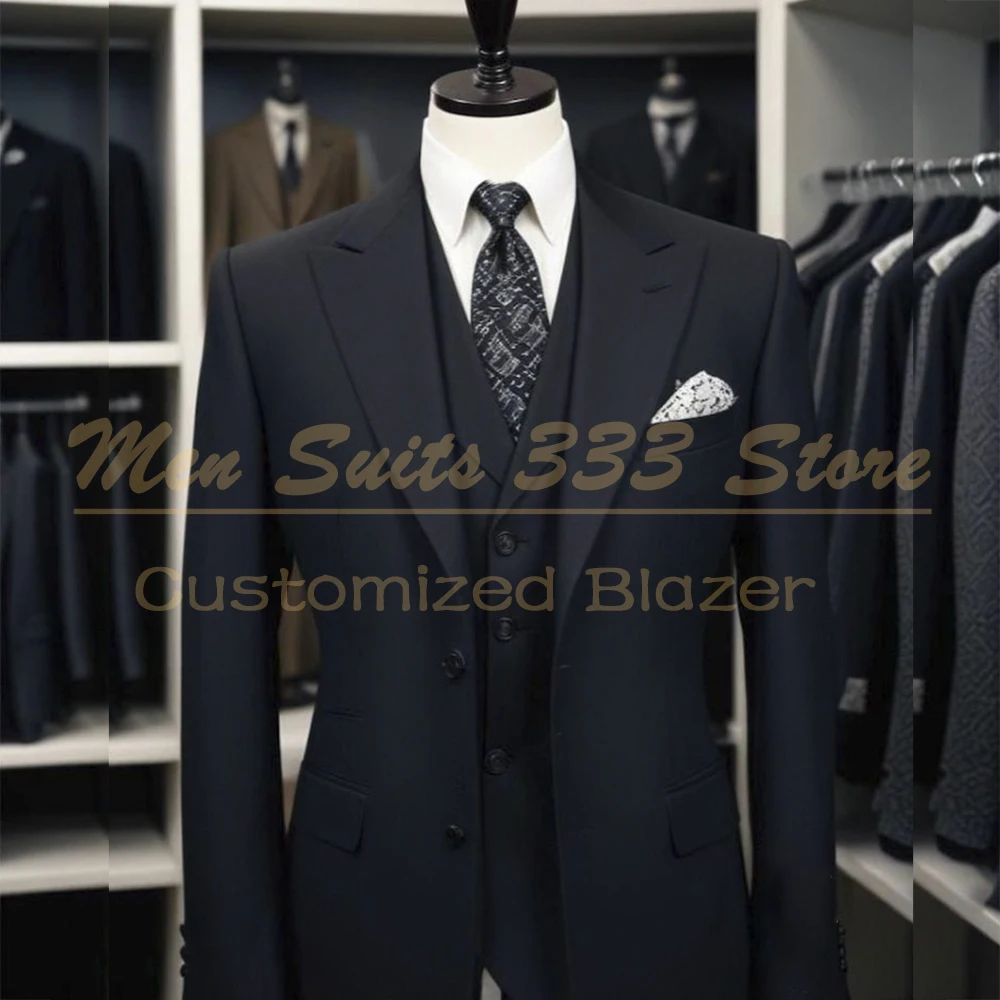 Costumes sur mesure bleu marine pour hommes – Collection de luxe pour mariage 2026 – Tenue élégante 