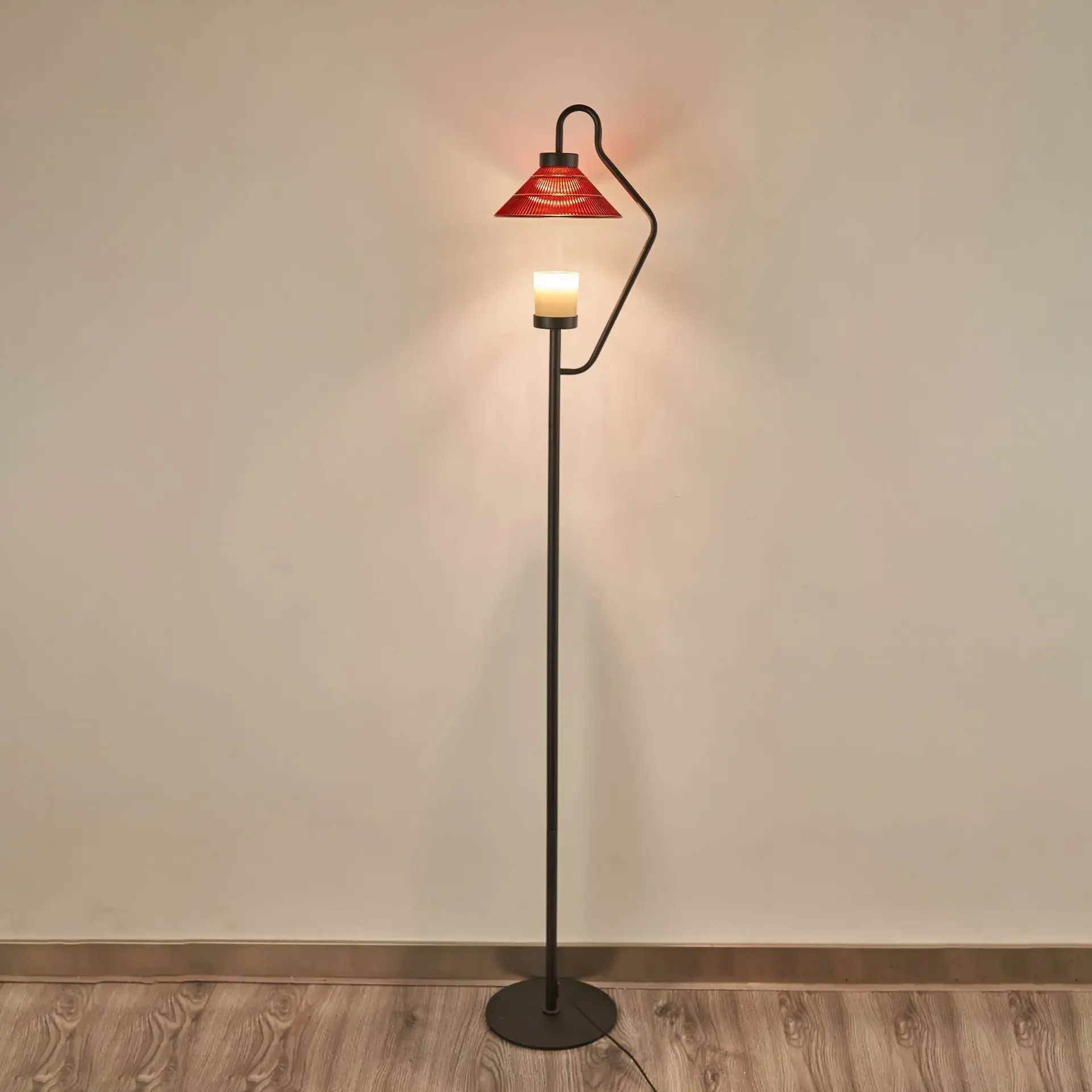 

Folded Floor Lamp Creative Nordic Light Luxury Living Room Sofa Bedroom Bedside Minimalist Aromatherapy Wax Melting