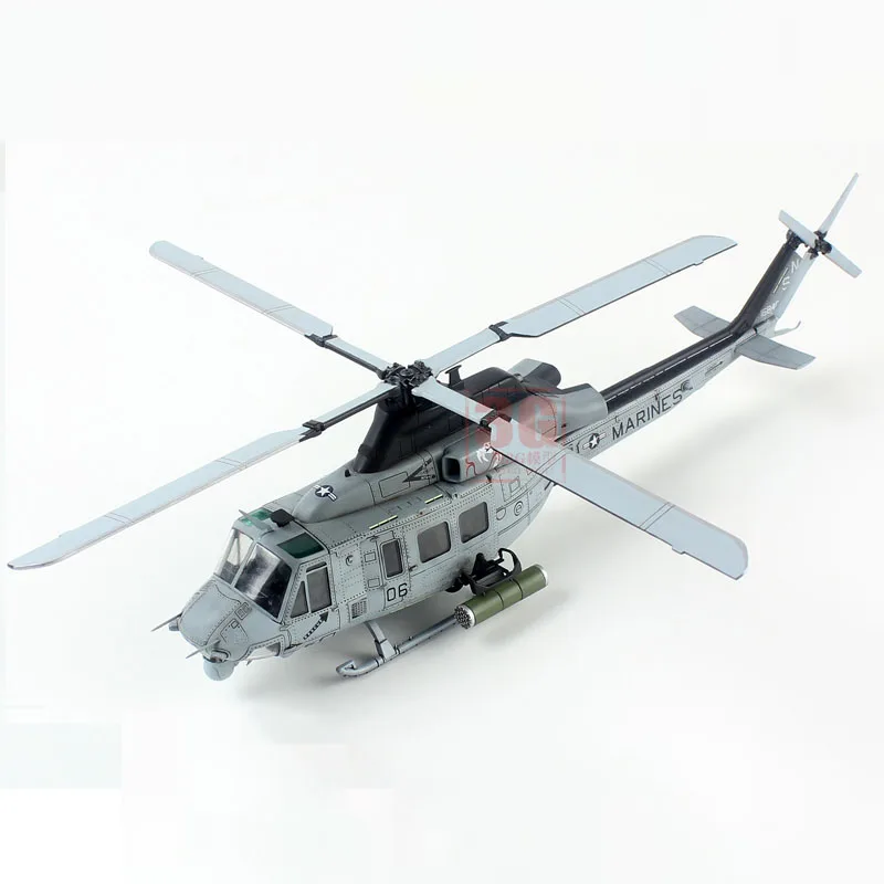 Dream Model Assembled Aircraft Kit DM720018 US UH-1Y Venom Utility Helicopter 1/72