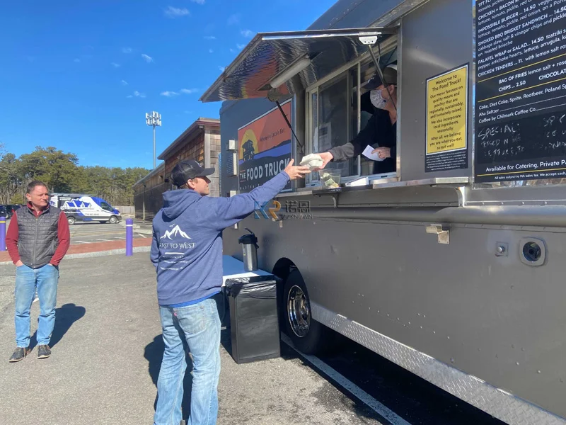Caminhão de comida personalizado com cozinha completa Caminhão de comida móvel para venda Carrinho de sorvete retrô para camping