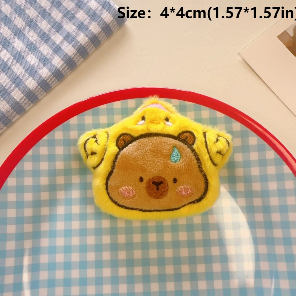 Moda spilla Capybara moda cartone animato ciliegia vestiti distintivo spille animali cucciolo carino spilla di peluche